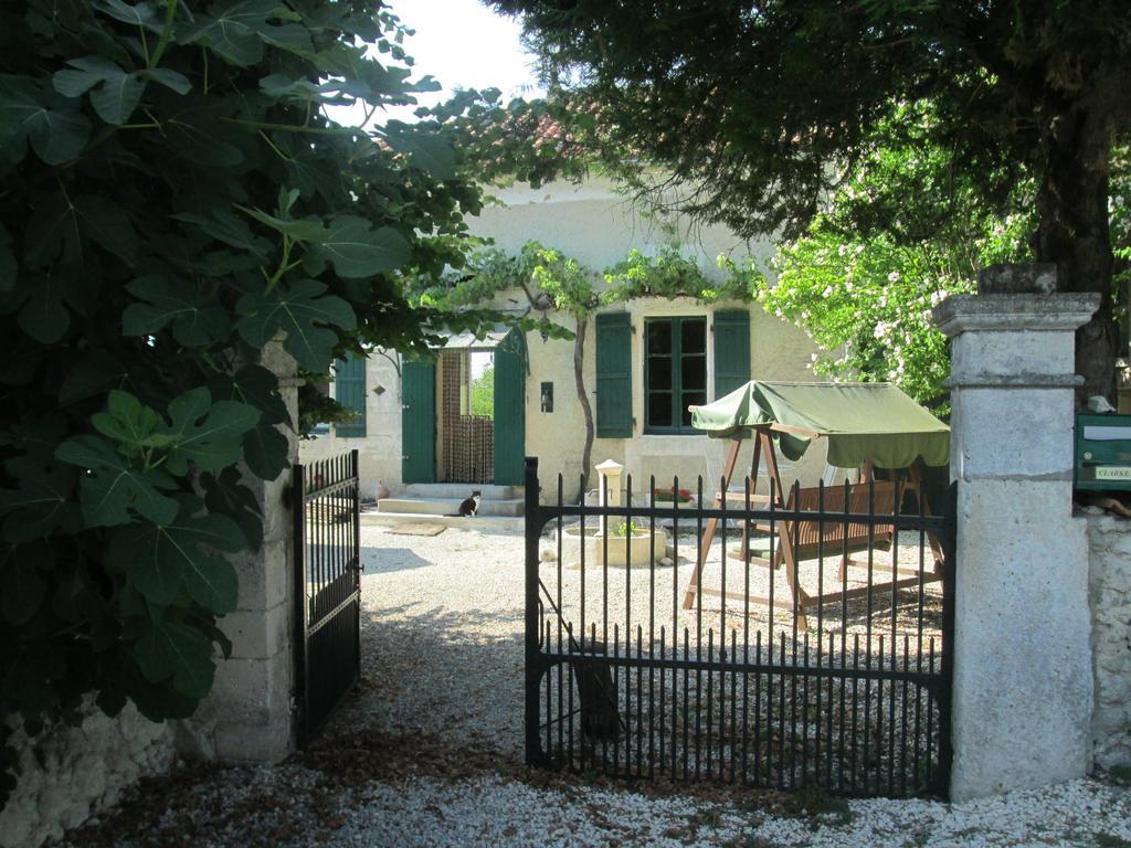 Saint-Paul-Lizonne Le Petit Lavoir מראה חיצוני תמונה